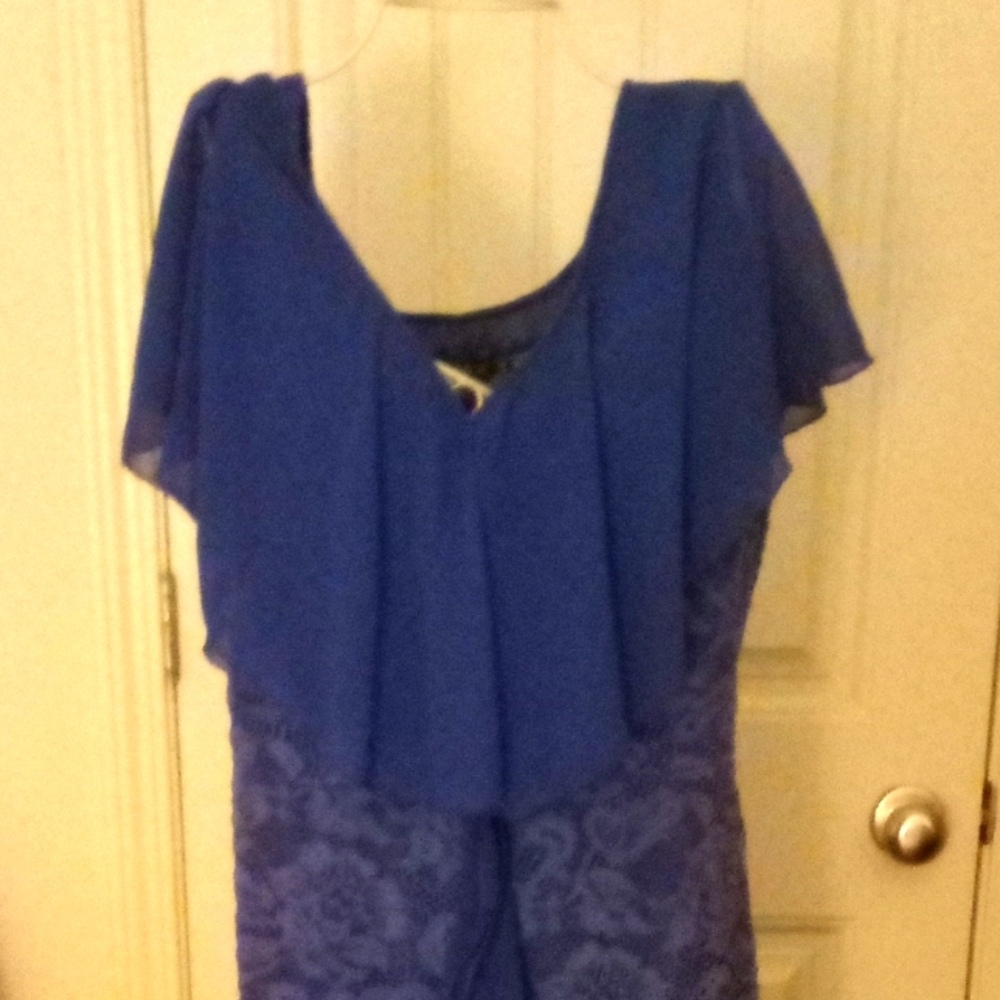 Women's ruffle evening gown